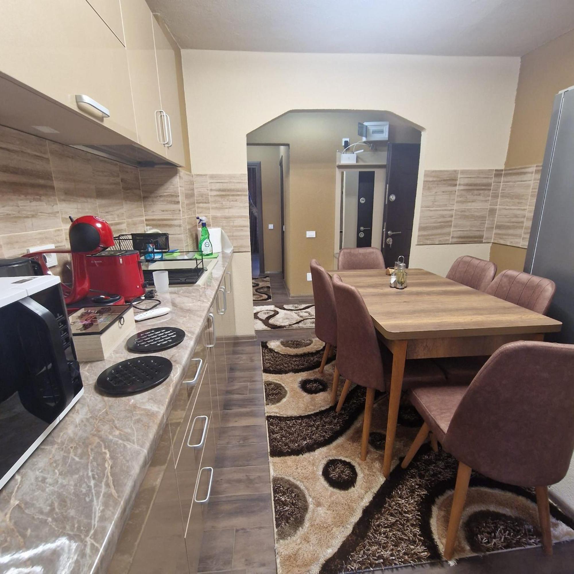 Apartament Iulius 3 Manastire Curtea de Argeş Екстериор снимка