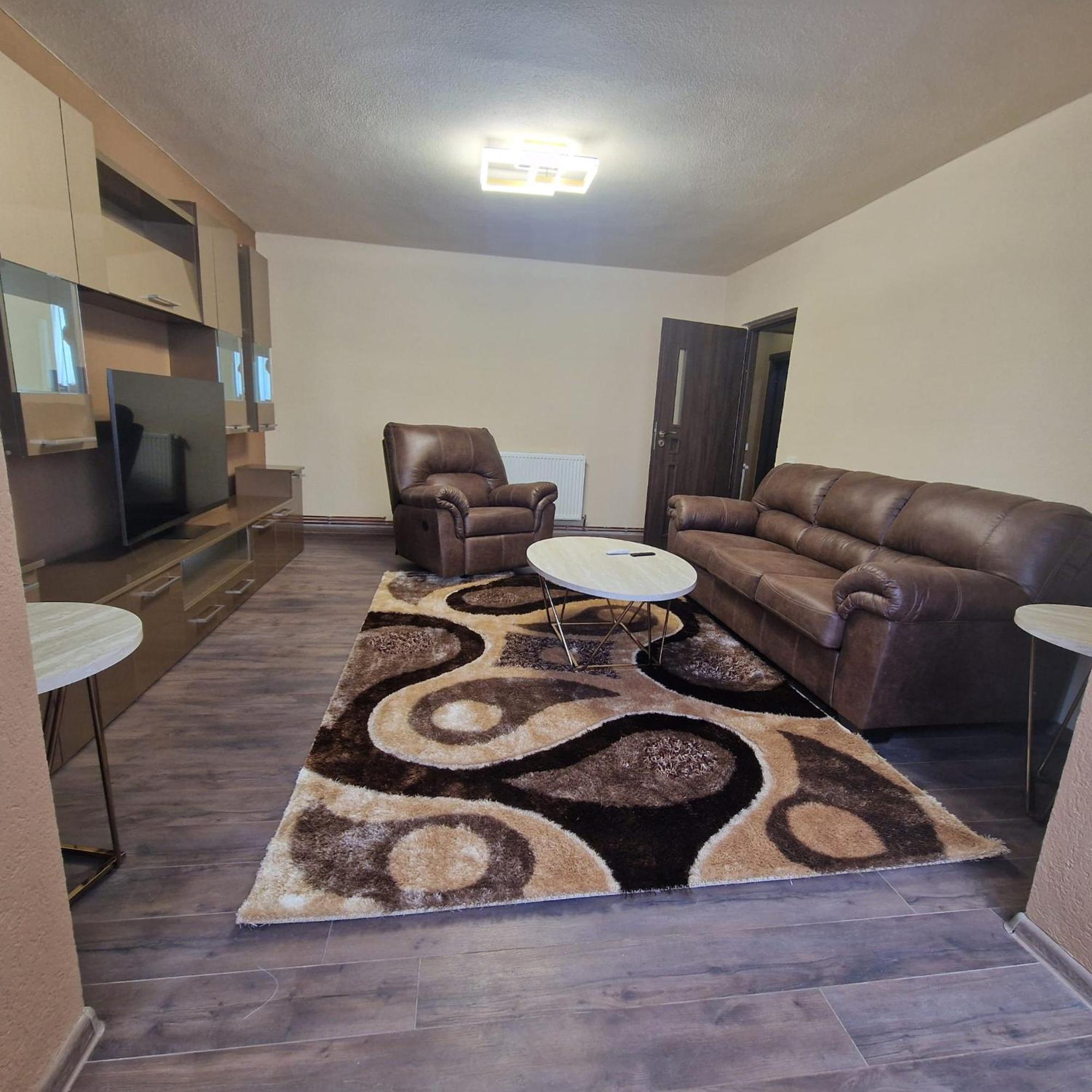 Apartament Iulius 3 Manastire Curtea de Argeş Екстериор снимка