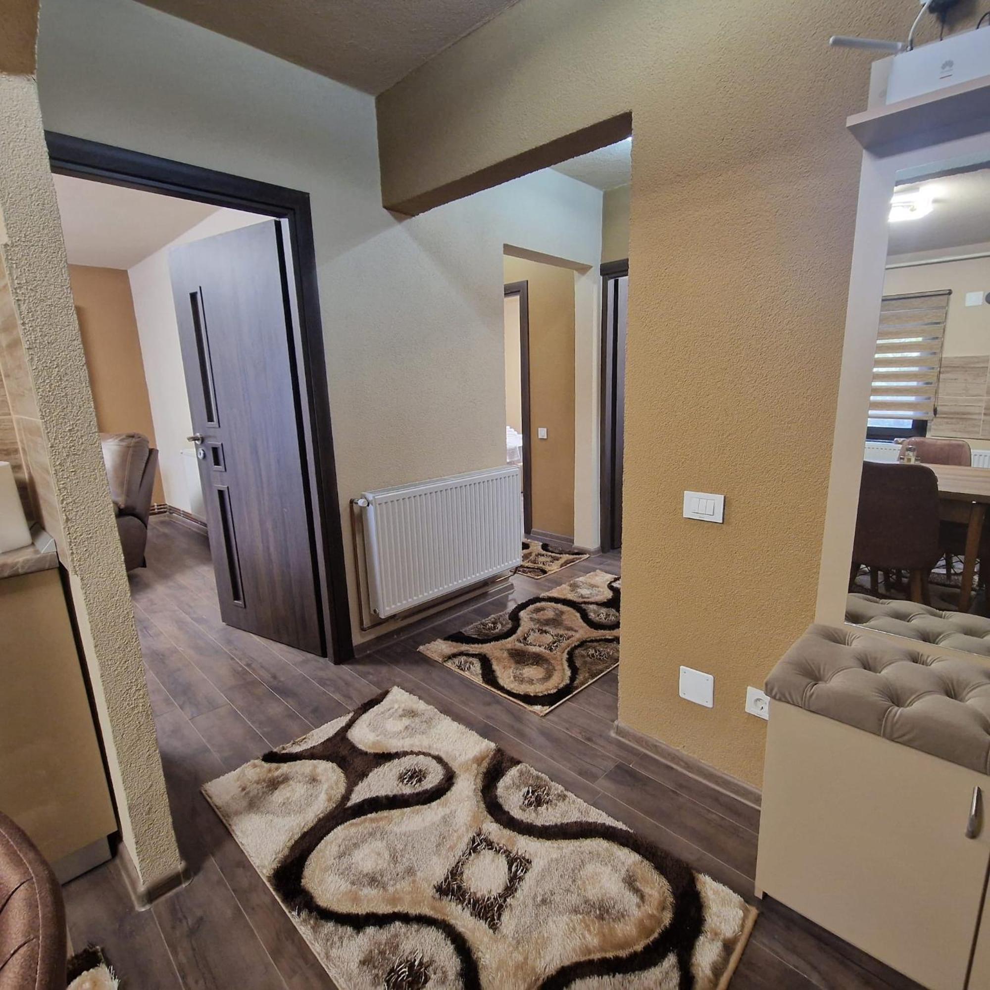 Apartament Iulius 3 Manastire Curtea de Argeş Екстериор снимка